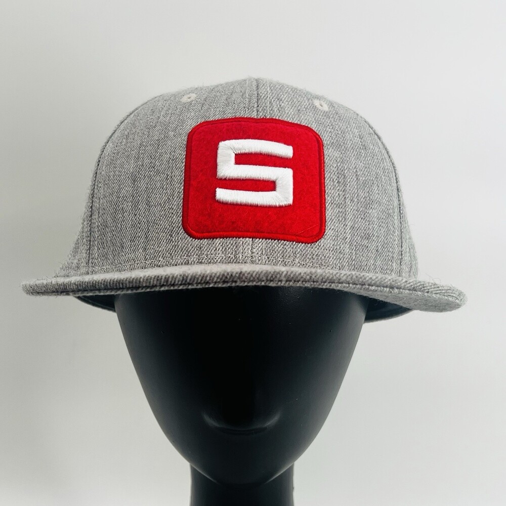 Sheetz Gas Station SnapBack Uniform Baseball Hat Gray & Red Embroidered EUC